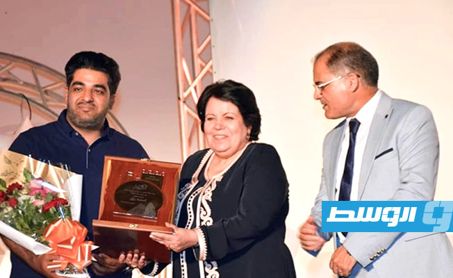 تكريم المخرج الليبي أسامة رزق بمهرجان «ربيع الفنون» بالقيروان