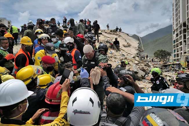 ارتفاع حصيلة ضحايا الزلزالين في فنزويلا إلى 1719 قتيلًا