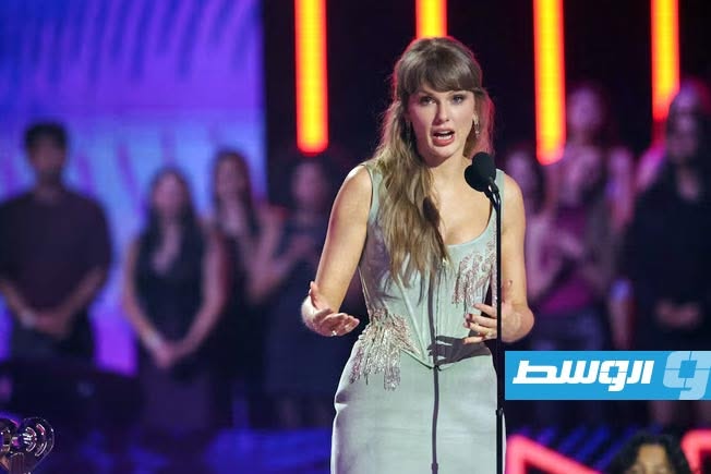 ظهور مفاجئ لنجمة البوب تيلور سويفت في العرض الأول لـ«توي ستوري 5» في هوليوود