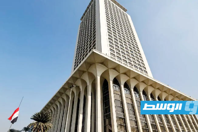 «الخارجية المصرية» توضح تطورات البحارة المصريين المختطفين قرب الصومال