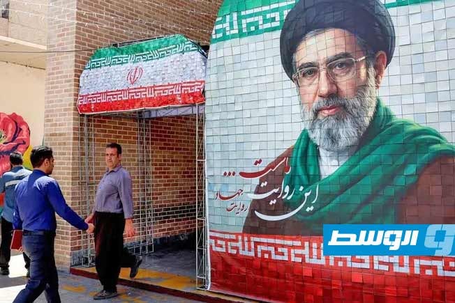 المرشد الأعلى الإيراني يتوعد الولايات المتحدة بتلقينها «دروسًا لا تنسى»