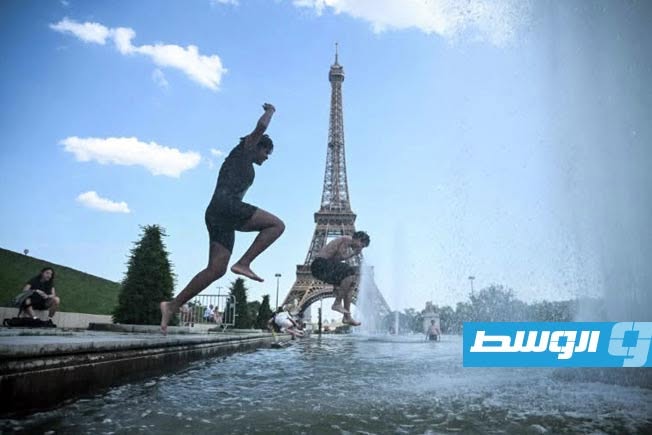 برج إيفل سيُغلق أبوابه مبكراً الثلاثاء بسبب موجة الحر