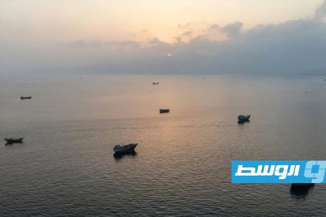 إيران تؤكد إغلاق مضيق هرمز وسط تبادل للضربات مع الولايات المتحدة